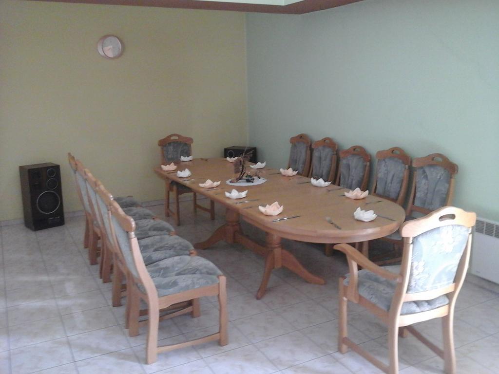 Skaistaziede Hotel Siauliai  Bilik gambar